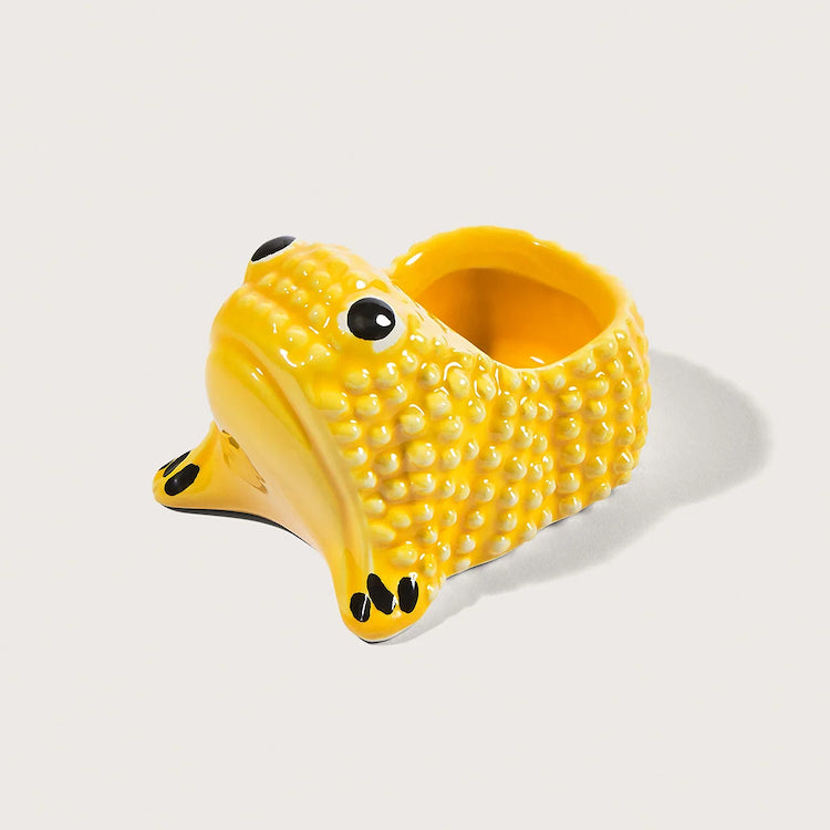 The Voyage Dubai - The iconic and covetable Jean Roger Frogs in mini size! Perfect on the table as salt & pepper cellars and equally fabulous as jewellery holders and decorative objects - Yellow