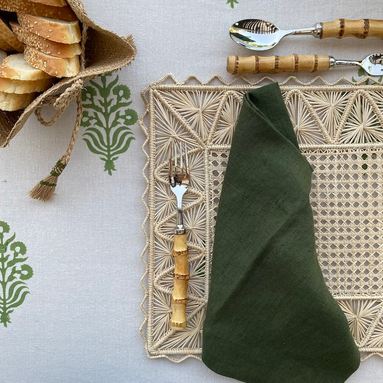 The Voyage Dubai - Linen Dinner Napkins Forest Green Our classic dinner napkins available in seven gorgeous colours to complement a multitude of table settings.  Our napkins are made with 100% European linen making them luxurious and long-lasting. 50x50cm